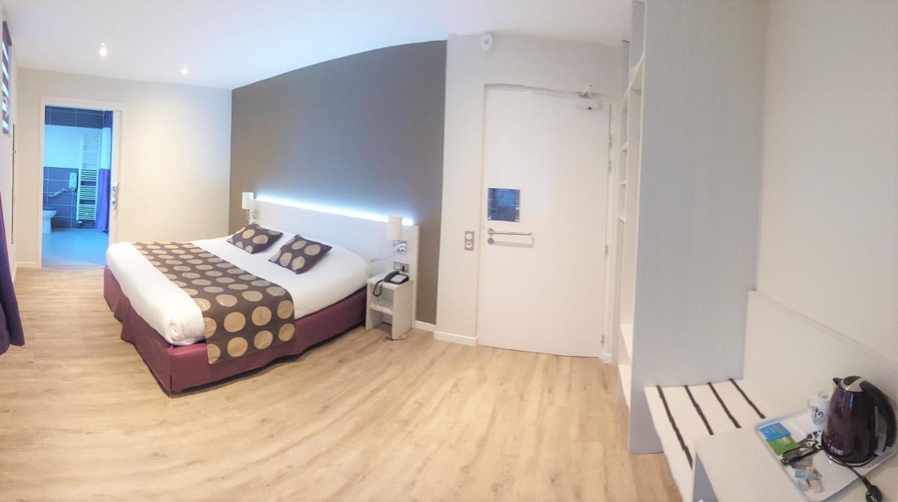 Contact Hotel Du Cerf Château-Gontier Eksteriør billede